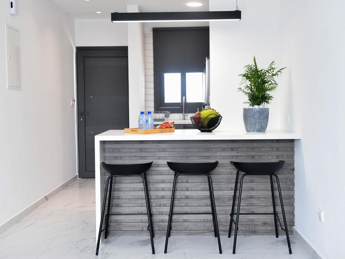 Apartament The Room, 15, Leda Gardens