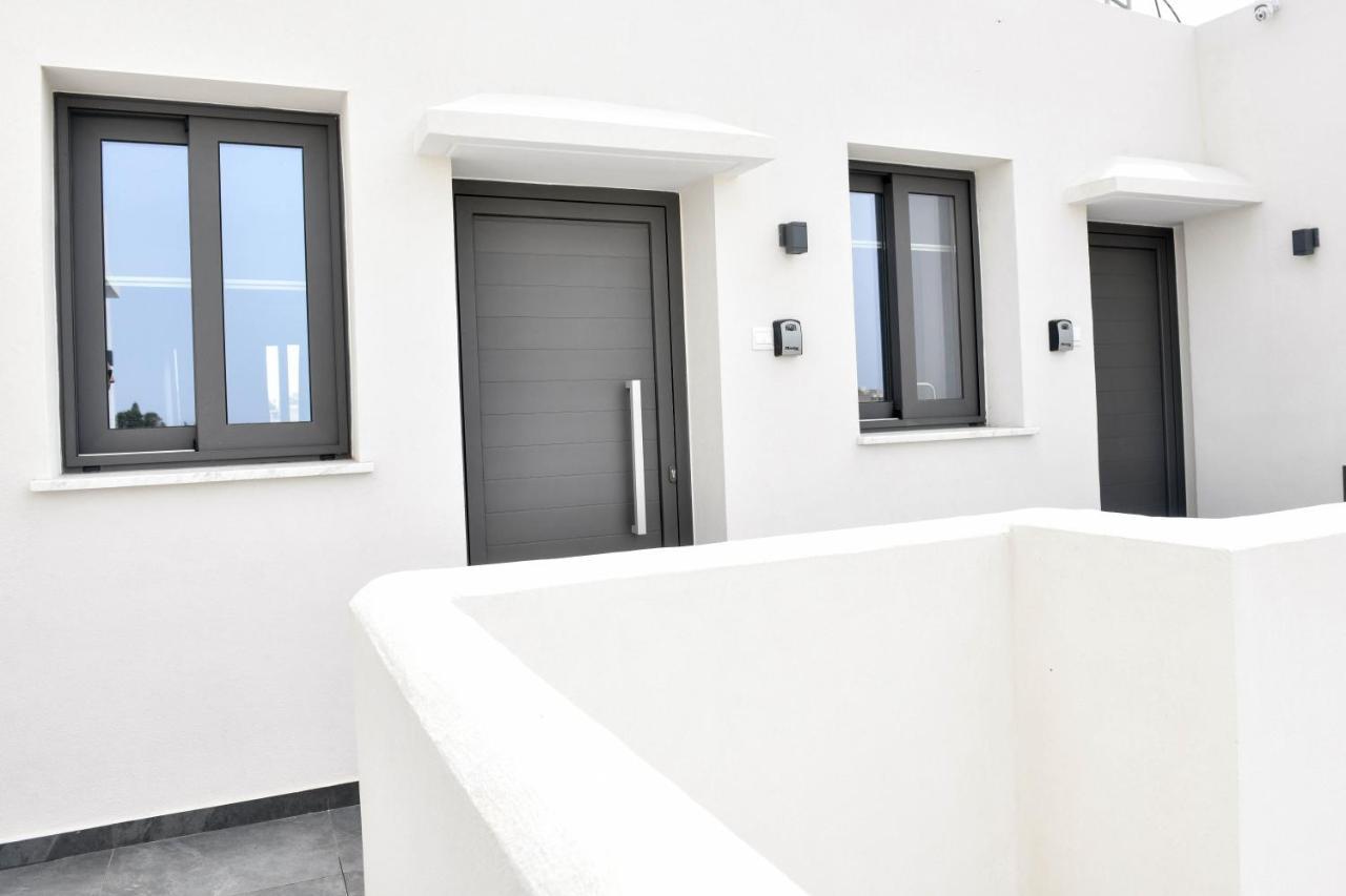The Room, 15, Leda Gardens Apartament *